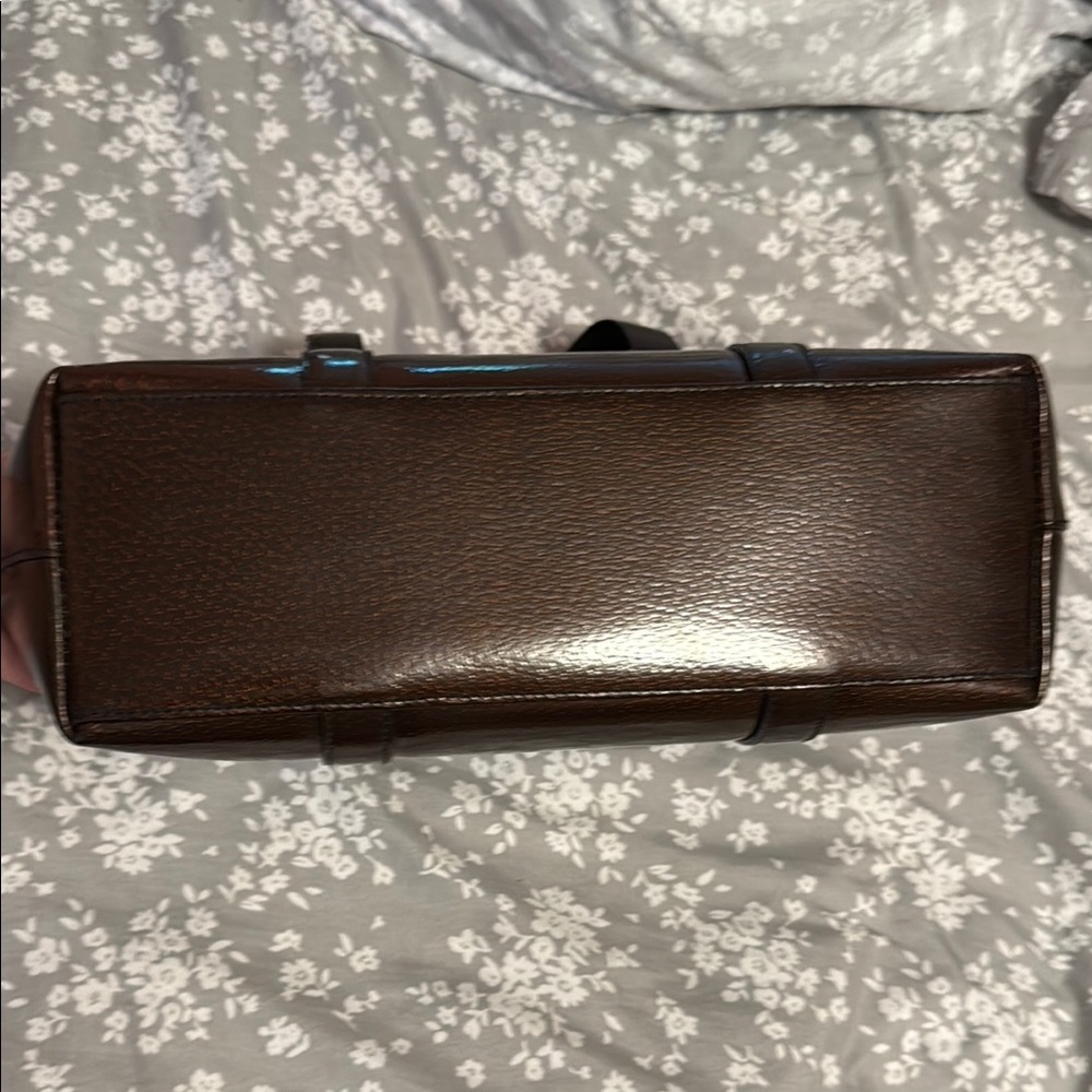 Gucci Enamel Bag - Picture 2 of 4